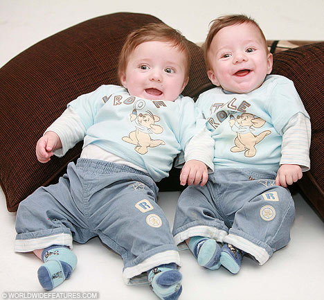 twinsdm0211_468x433.jpg