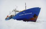 Climate-Scientists-Stuck-on-Antarctic-Ice